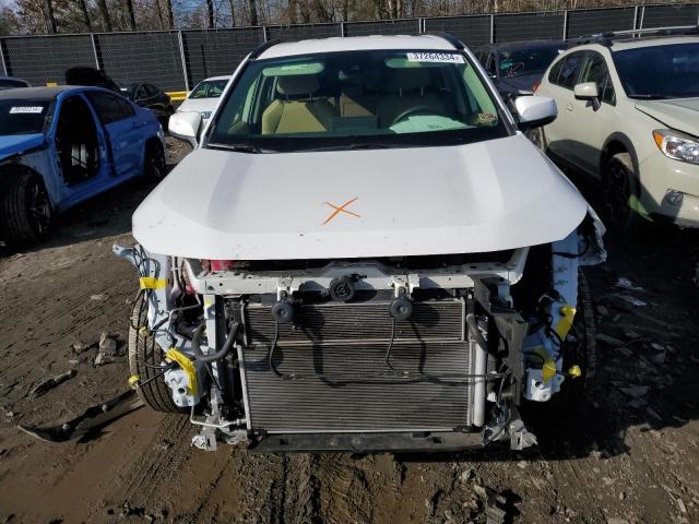 JTMMWRFV0KJ020933 - 2019 TOYOTA RAV4 LE WHITE photo 5