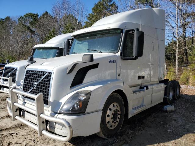 4V4NC9EH6GN963728 - 2016 VOLVO VN VNL WHITE photo 2