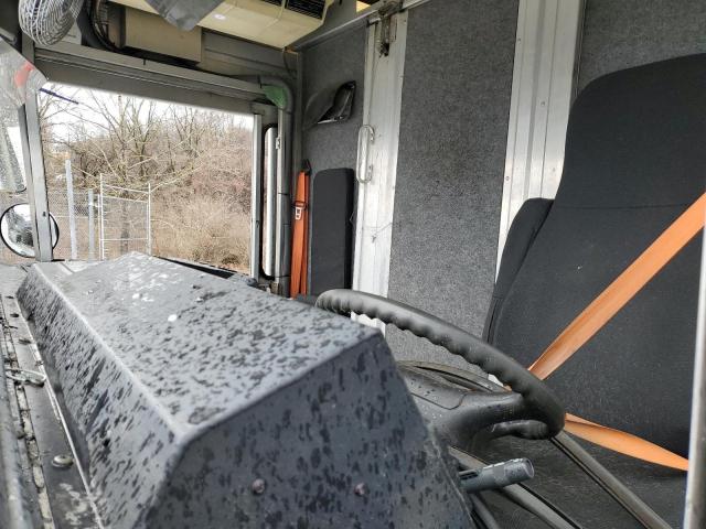 5B4LFG2E3B3447961 - 2011 WORKHORSE CUSTOM CHASSIS COMMERCIAL თეთრი ფოტო 7