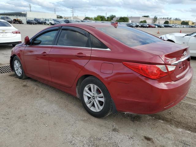 5NPEB4AC2DH556450 - 2013 HYUNDAI SONATA GLS RED photo 2