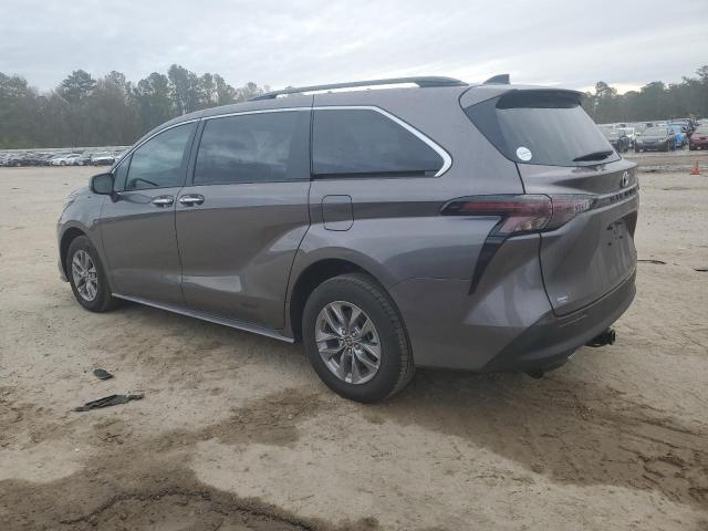 5TDYRKEC7PS177563 - 2023 TOYOTA SIENNA XLE GRAY photo 2