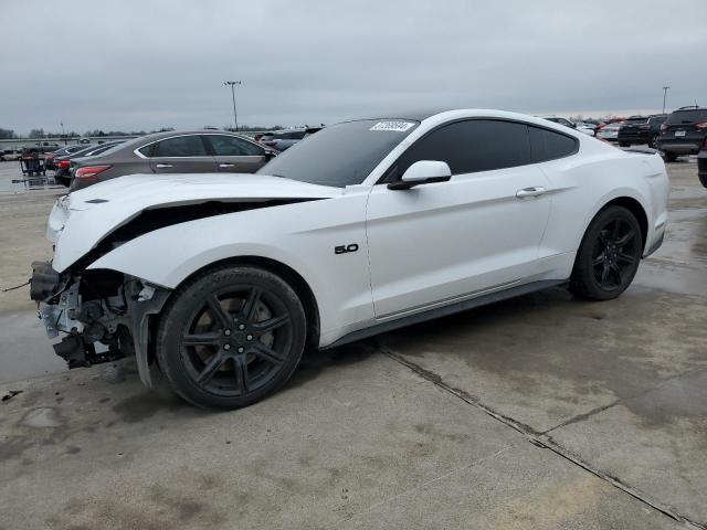 1FA6P8CF9J5104145 - 2018 FORD MUSTANG GT WHITE photo 1
