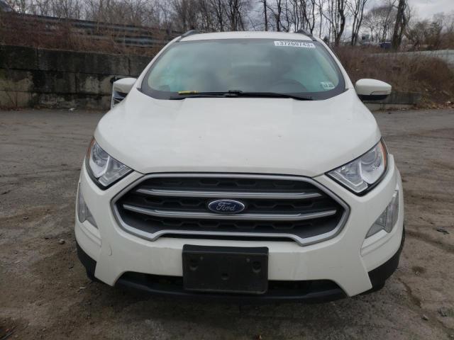 MAJ3P1TE9JC239641 - 2018 FORD ECOSPORT SE WHITE photo 5