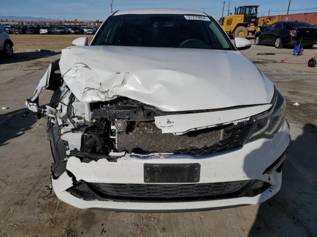 5XXGT4L30LG401960 - 2020 KIA OPTIMA LX WHITE photo 5