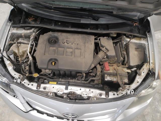 5YFBU4EE3DP077658 - 2013 TOYOTA COROLLA BASE SILVER photo 11
