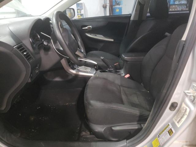 5YFBU4EE3DP077658 - 2013 TOYOTA COROLLA BASE SILVER photo 7
