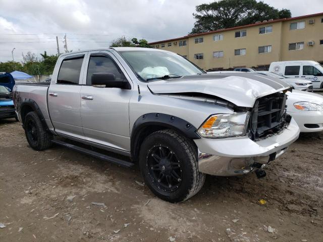 1C6RR6LG0DS509600 - 2013 RAM 1500 SLT SILVER photo 4