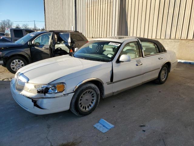 1999 LINCOLN TOWN CARTIER, 