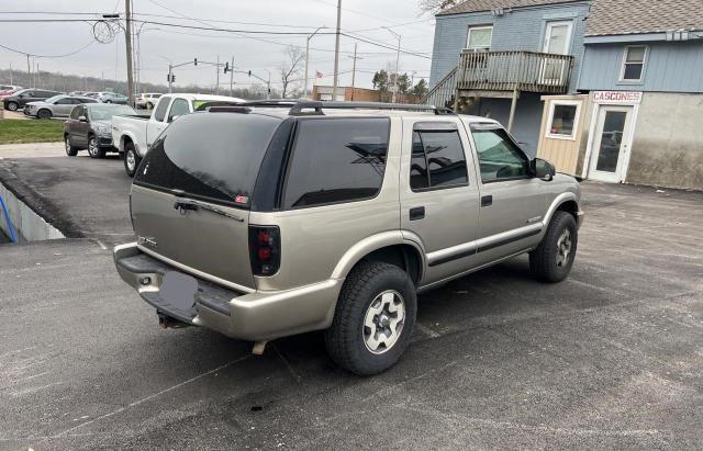 1GNDT13X54K166877 - 2004 CHEVROLET BLAZER GRAY photo 4