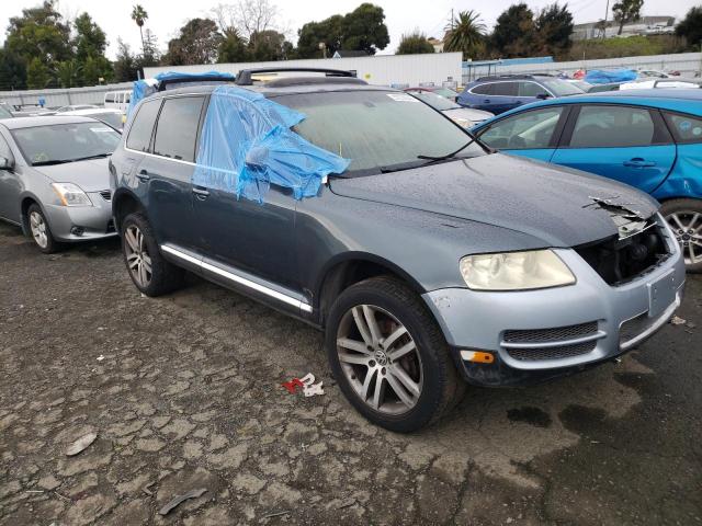 WVGCM77LX4D068181 - 2004 VOLKSWAGEN TOUAREG 4.2 GRAY photo 4