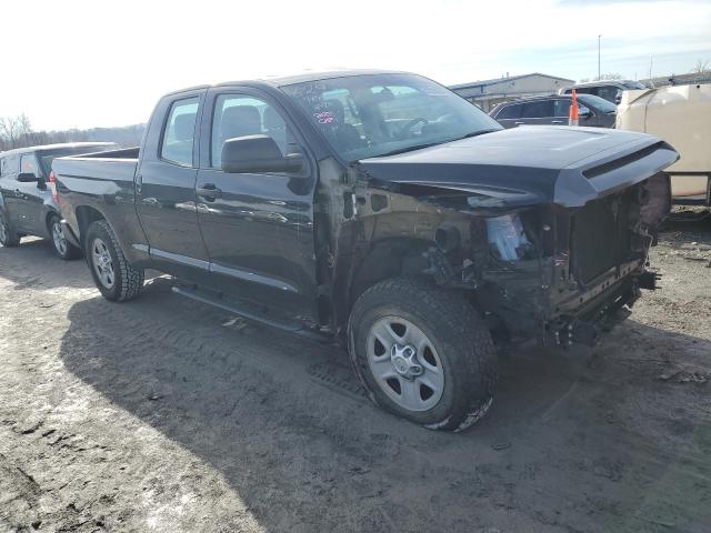 5TFRM5F11HX116089 - 2017 TOYOTA TUNDRA DOUBLE CAB SR/SR5 BLACK photo 4