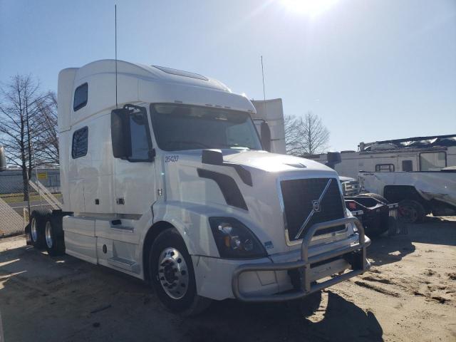 2016 VOLVO VN VNL, 