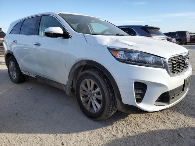 5XYPG4A58KG573043 - 2019 KIA SORENTO LX WHITE photo 4