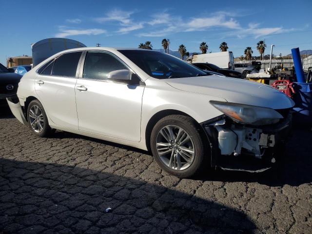 4T1BF1FK7HU412745 - 2017 TOYOTA CAMRY LE WHITE photo 4