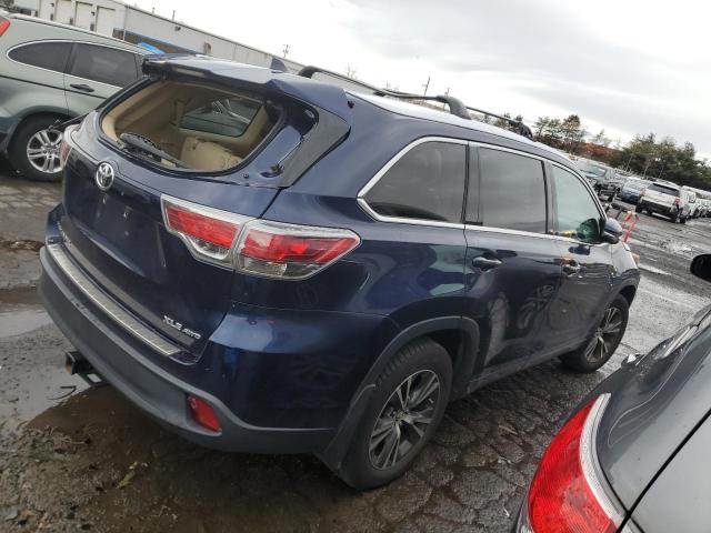 5TDJKRFH3GS347233 - 2016 TOYOTA HIGHLANDER XLE BLUE photo 3
