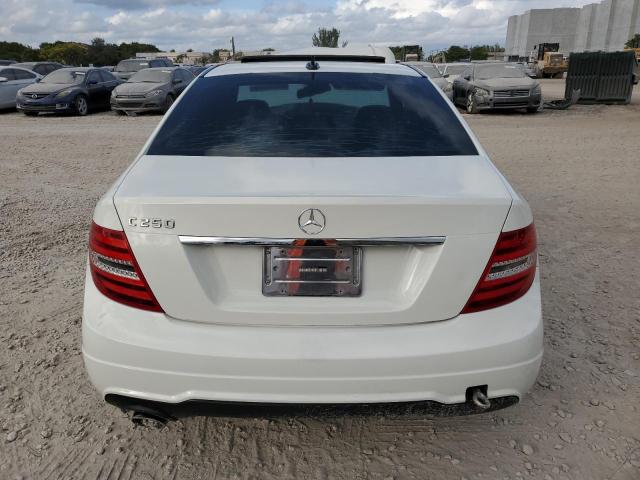 WDDGF4HB4CA646298 - 2012 MERCEDES-BENZ C 250 WHITE photo 6