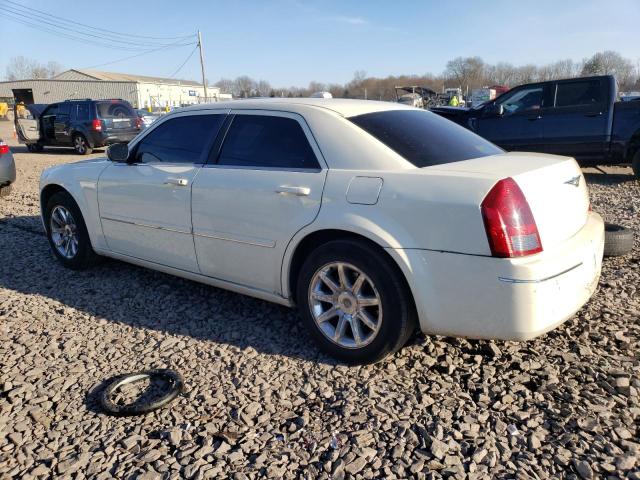 2C3JA53G05H607806 - 2005 CHRYSLER 300 TOURING WHITE photo 2