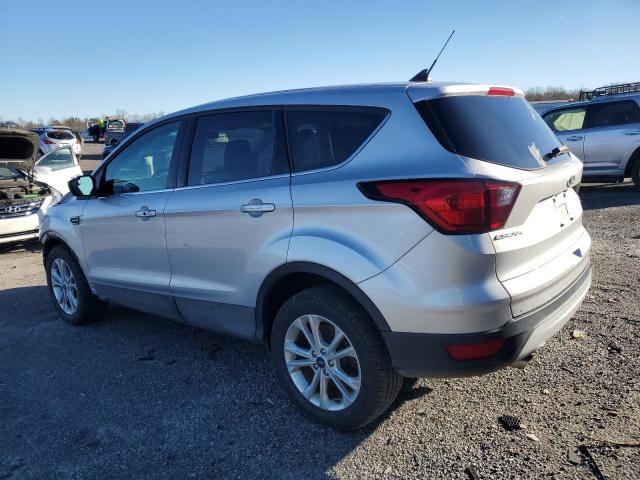 1FMCU9GD7KUA59617 - 2019 FORD ESCAPE SE SILVER photo 2