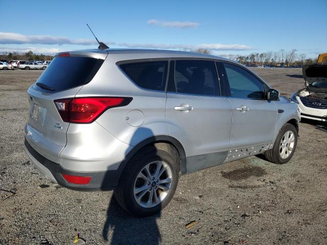 1FMCU9GD7KUA59617 - 2019 FORD ESCAPE SE SILVER photo 3