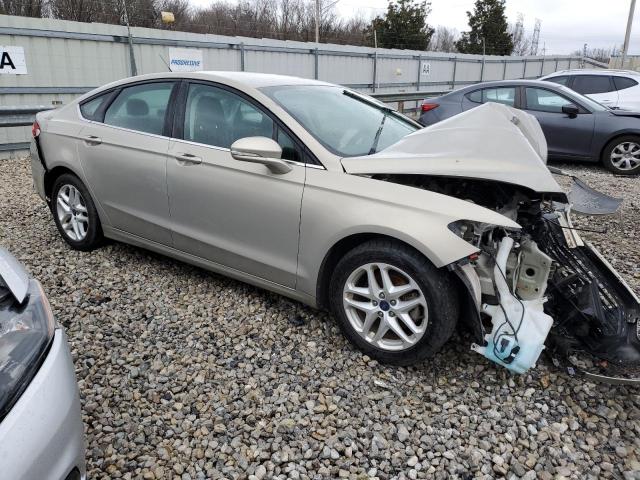 3FA6P0H72GR105856 - 2016 FORD FUSION SE GOLD photo 4