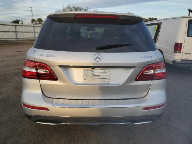 4JGDA5HB8DA136437 - 2013 MERCEDES-BENZ ML 350 4MATIC SILVER photo 6