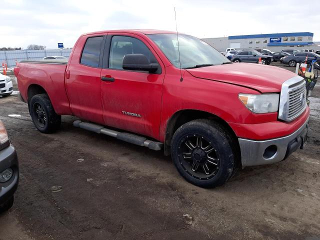 5TFUM5F10CX038164 - 2012 TOYOTA TUNDRA DOUBLE CAB SR5 RED photo 4