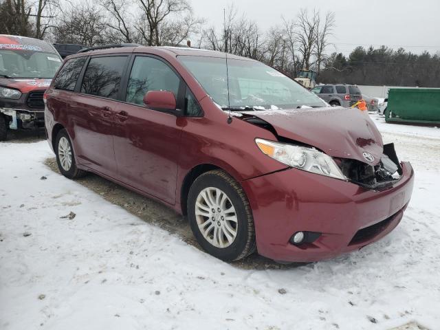 5TDYK3DC3CS241300 - 2012 TOYOTA SIENNA XLE RED photo 4