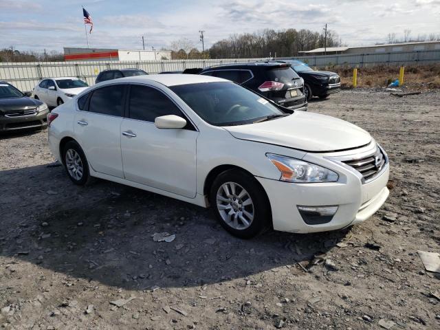 1N4AL3AP3DN501519 - 2013 NISSAN ALTIMA 2.5 WHITE photo 4