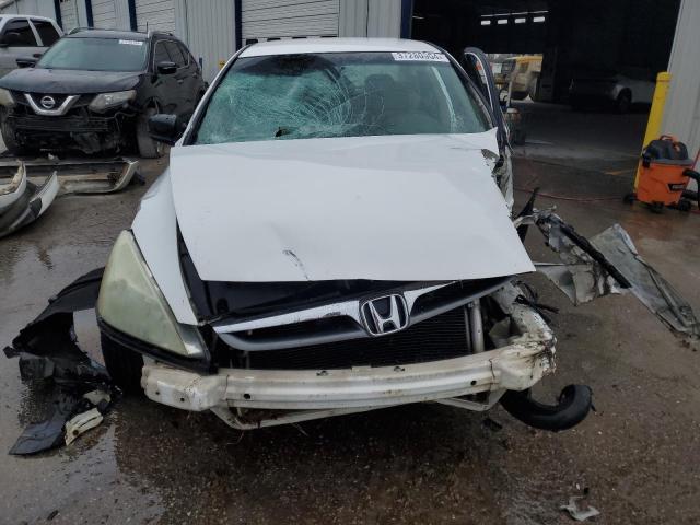 1HGCM56356A064099 - 2006 HONDA ACCORD SE WHITE photo 5