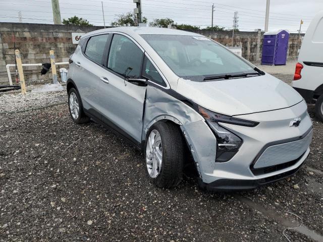 1G1FW6S02P4147750 - 2023 CHEVROLET BOLT EV 1LT SILVER photo 4