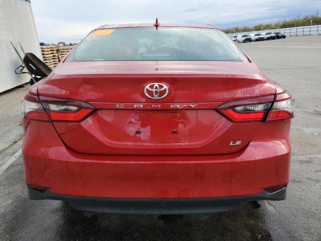 4T1R11AK9PU137494 - 2023 TOYOTA CAMRY LE RED photo 6