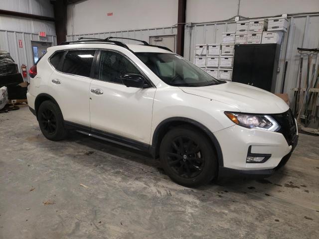 5N1AT2MT3JC750077 - 2018 NISSAN ROGUE S WHITE photo 4