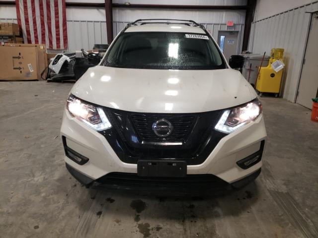 5N1AT2MT3JC750077 - 2018 NISSAN ROGUE S WHITE photo 5