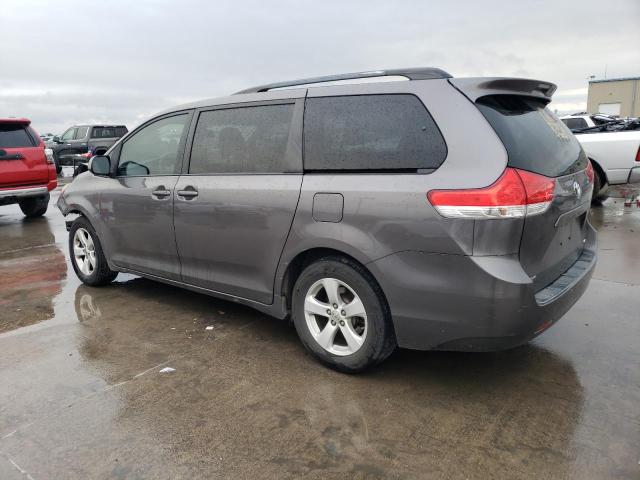 5TDKK3DC1DS359028 - 2013 TOYOTA SIENNA LE GRAY photo 2