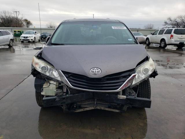 5TDKK3DC1DS359028 - 2013 TOYOTA SIENNA LE GRAY photo 5