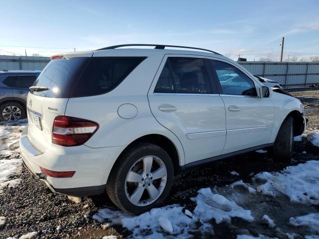 4JGBB8GB4AA561138 - 2010 MERCEDES-BENZ ML 350 4MATIC WHITE photo 3