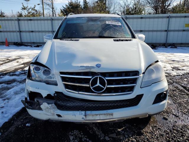 4JGBB8GB4AA561138 - 2010 MERCEDES-BENZ ML 350 4MATIC WHITE photo 5