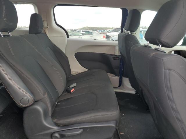 2C4RC1AG7JR356937 - 2018 CHRYSLER PACIFICA L BLUE photo 10