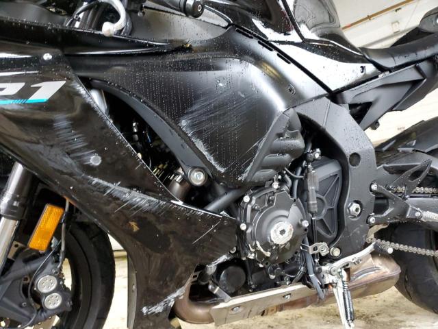 JYARN66E4PA003580 - 2023 YAMAHA YZFR1 BLACK photo 9