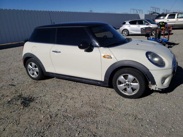 WMWXM5C5XF3A60611 - 2015 MINI COOPER BEIGE photo 4