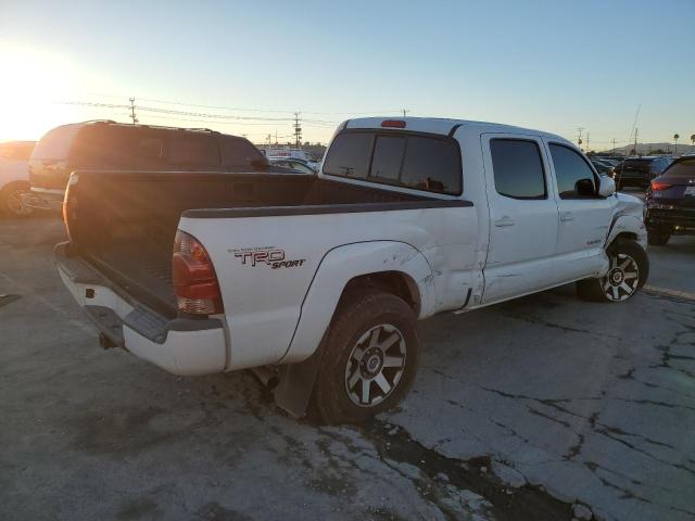 5TEKU72N98Z474149 - 2008 TOYOTA TACOMA DOUBLE CAB PRERUNNER LONG BED WHITE photo 3