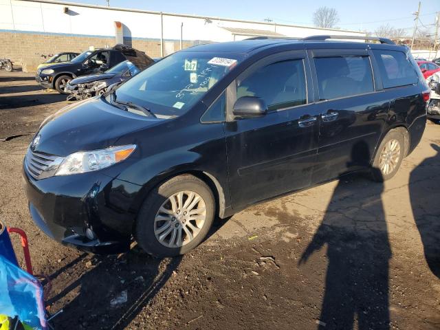 5TDYK3DC0FS582478 - 2015 TOYOTA SIENNA XLE BLACK photo 1