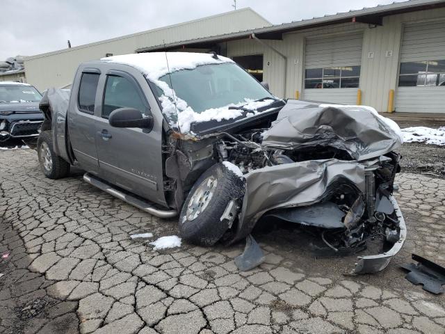 1GCRKSE73DZ230118 - 2013 CHEVROLET SILVERADO K1500 LT SILVER photo 4