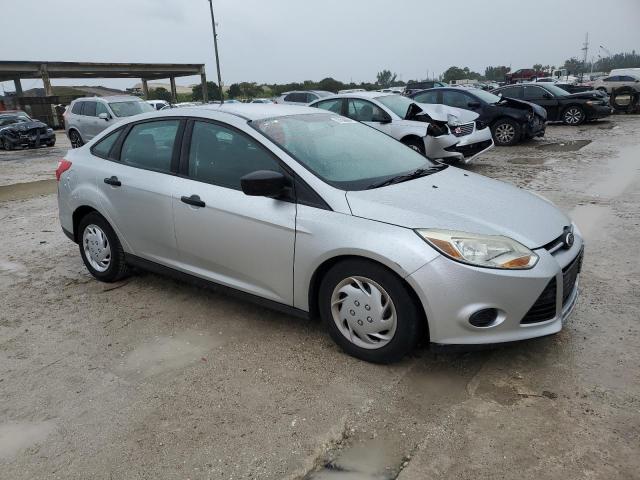 1FADP3E21EL135606 - 2014 FORD FOCUS S SILVER photo 4