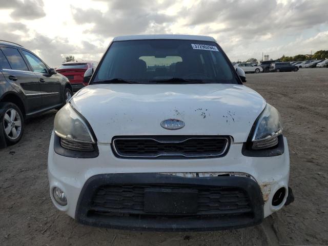 KNDJT2A67C7379312 - 2012 KIA SOUL + WHITE photo 5