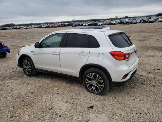 JA4AP3AU7JZ026914 - 2018 MITSUBISHI OUTLANDER ES WHITE photo 2