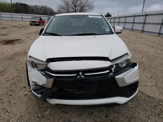 JA4AP3AU7JZ026914 - 2018 MITSUBISHI OUTLANDER ES WHITE photo 5