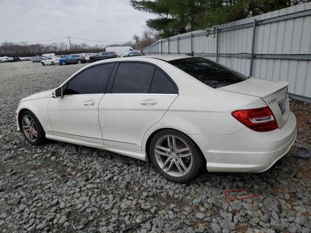 WDDGF4HBXDA796949 - 2013 MERCEDES-BENZ C 250 WHITE photo 2