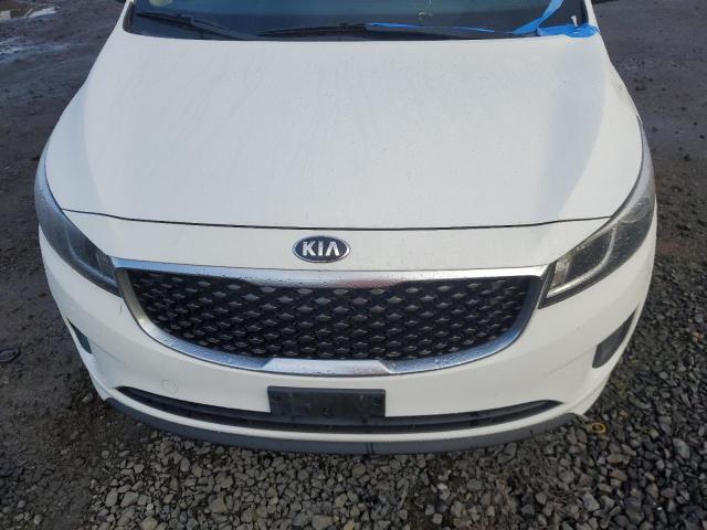 KNDMB5C17H6219544 - 2017 KIA SEDONA LX WHITE photo 11