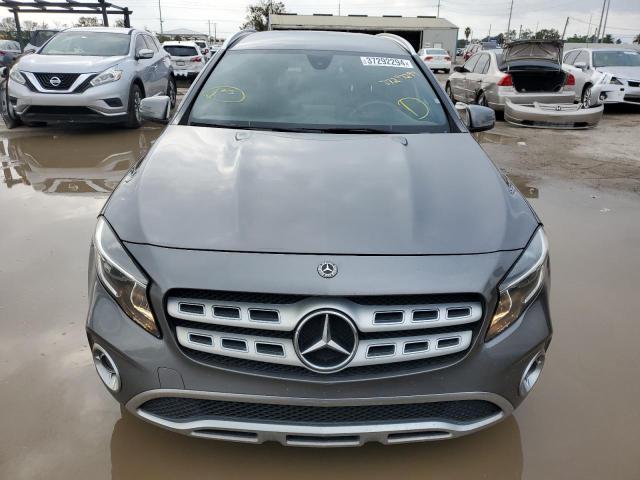 WDCTG4EB1JJ440955 - 2018 MERCEDES-BENZ GLA 250 GRAY photo 5